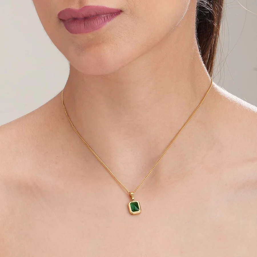 Everyday Exquisite Green Stone Gold Necklace